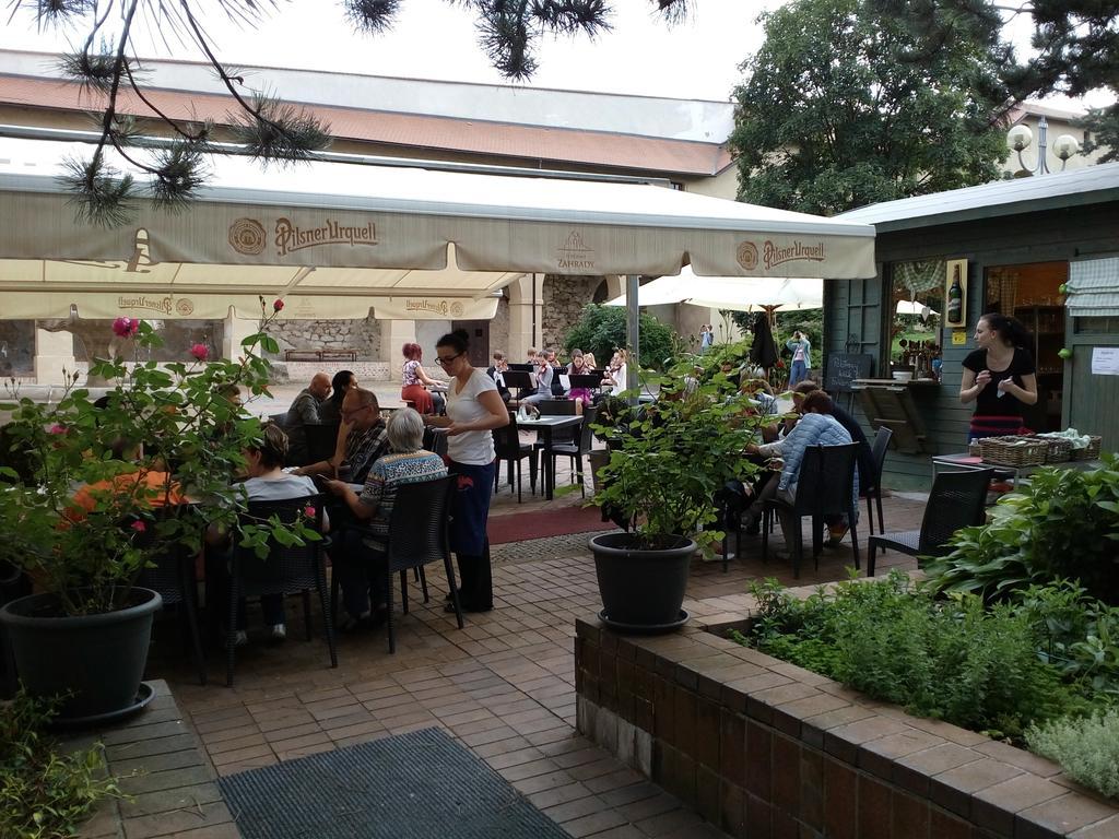 Apartments Rose Garden 데친 외부 사진